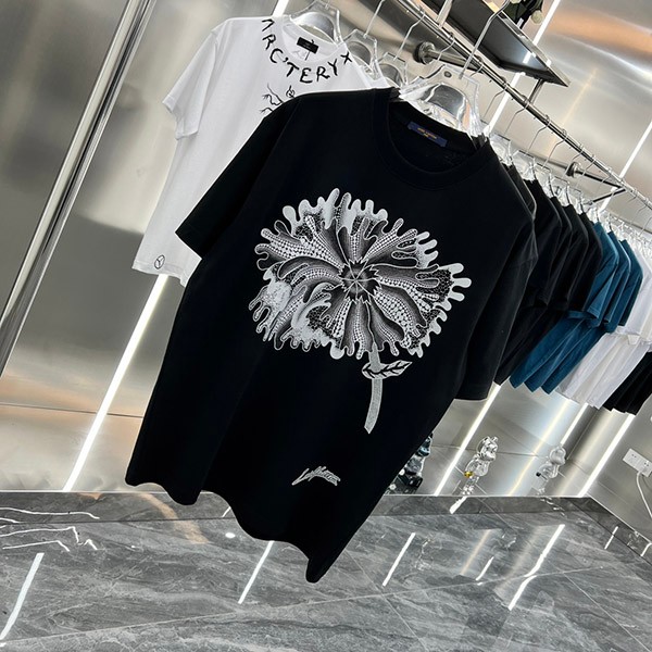 ルイヴィトン サイケデリック フラワー Tシャツ コピー 草間彌生 LV vur84140